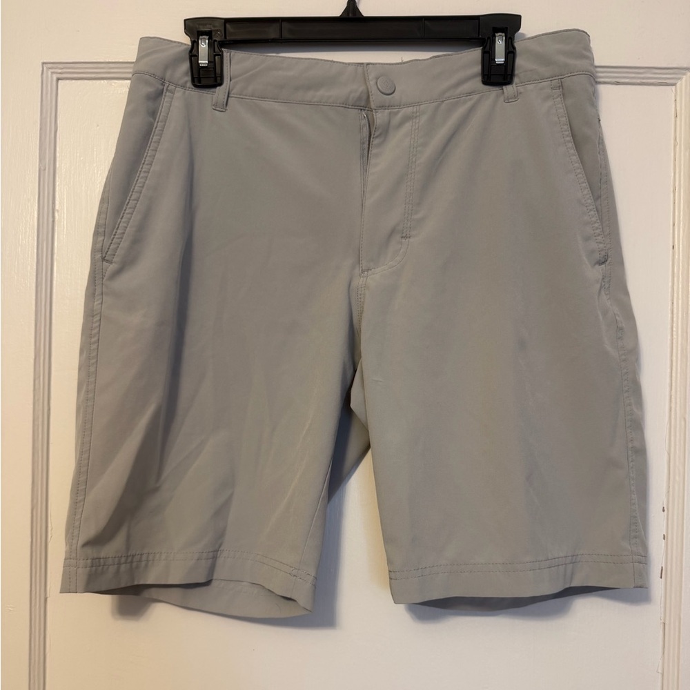 Men's Columbia Lightweight Gray Shorts